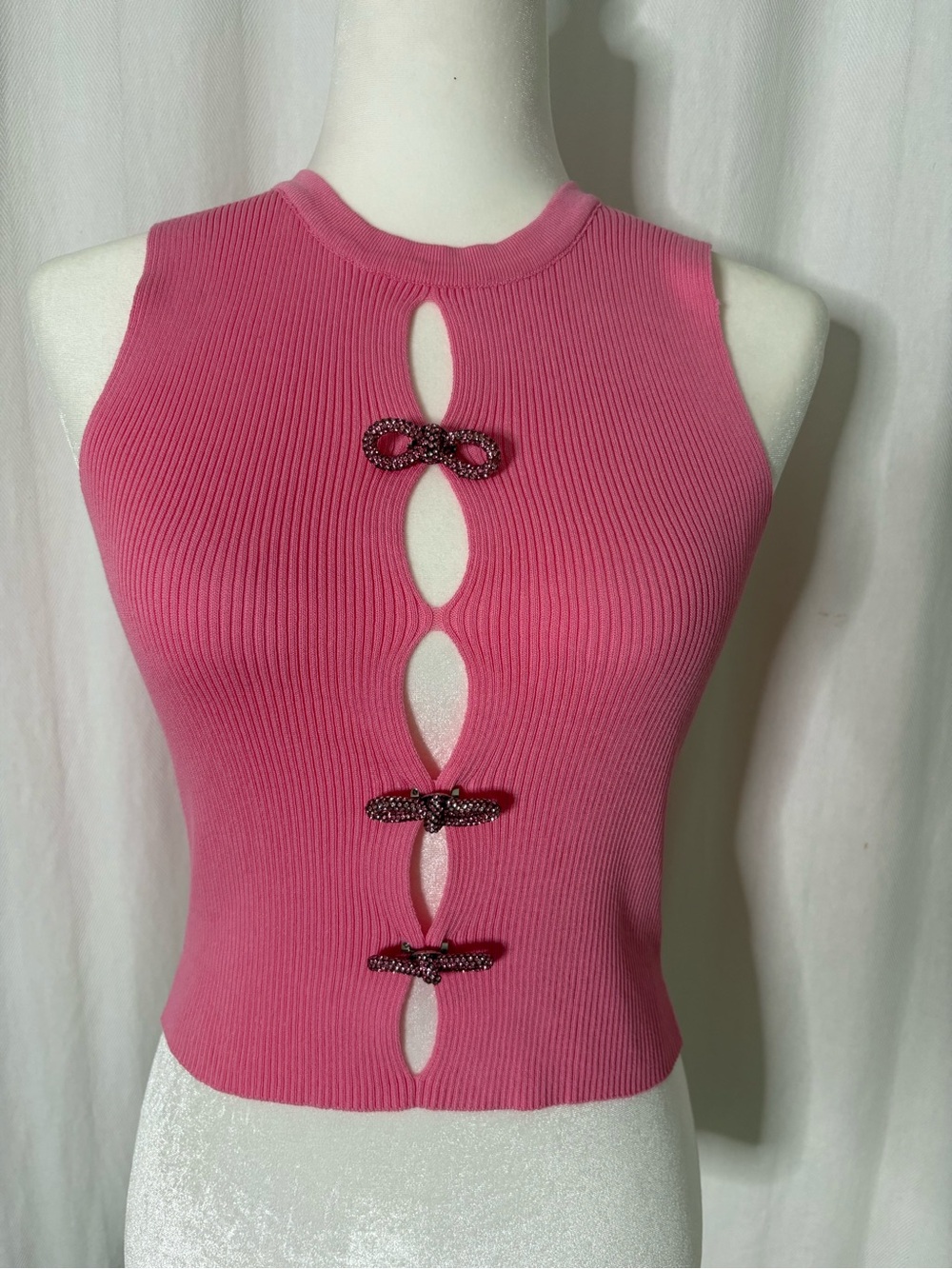 Pink Ribbed Sleeveless Tank with Decorative Gem Clasps